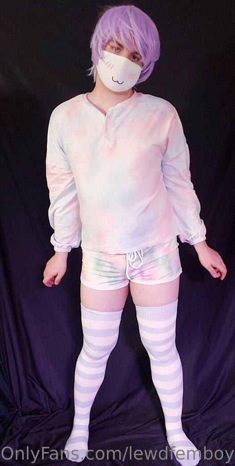 lewdfemboyairhead pornstar pic