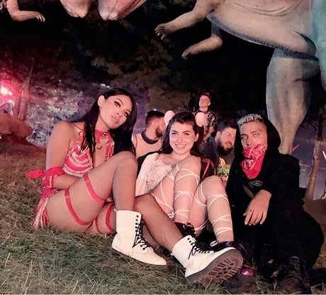 WomenYEG star beautiful galleries