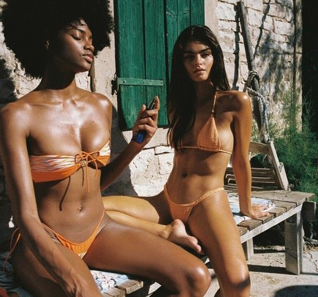 Freya Walton model pics