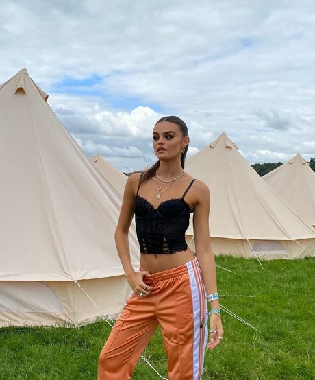 Freya Walton actress image