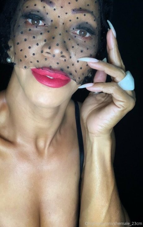 shemale 23cm model perfect picture