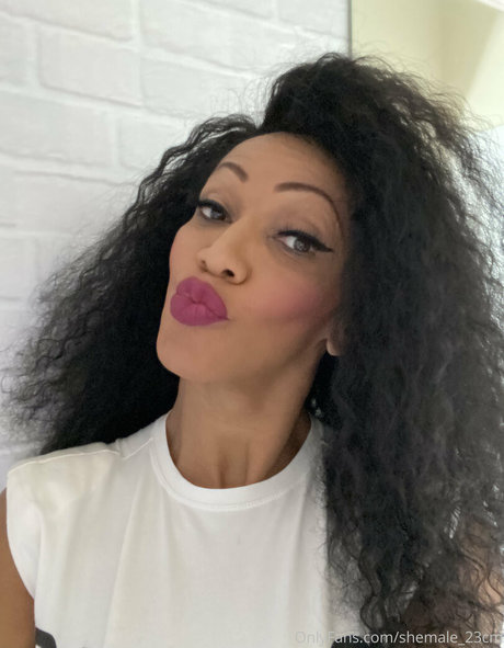 shemale 23cm pornstar erotic photos