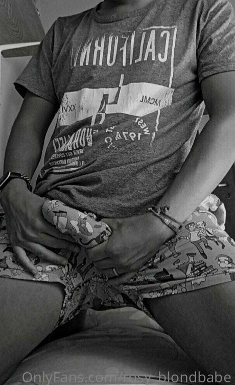 rosy blondbabe xxx model pics