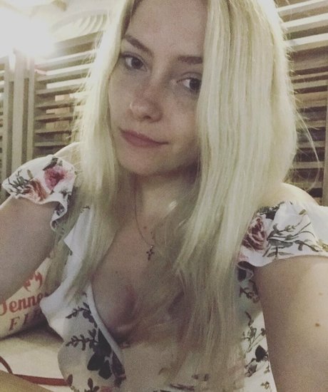 rosy blondbabe pornstar art pics