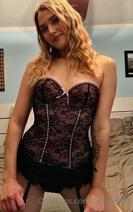 scarletters star nude galleries