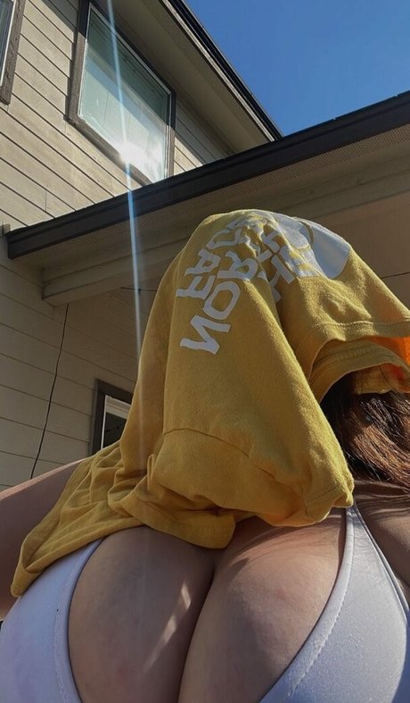 Julitka Tiutiunic star beautiful photo