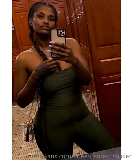 queen super soaker Profile pic