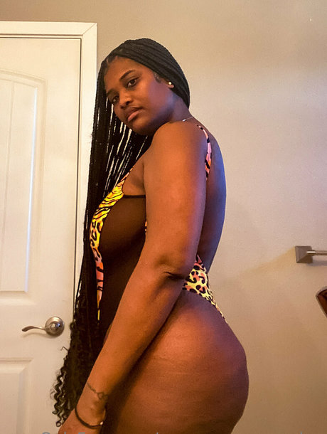 queen super soaker hot star gallery