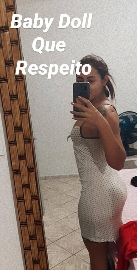 Bella Menezes model hd pic