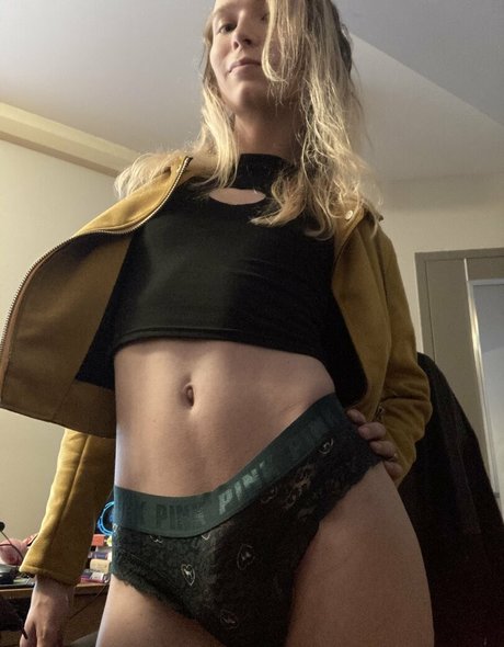 cutetrap10 beautiful pornstar image