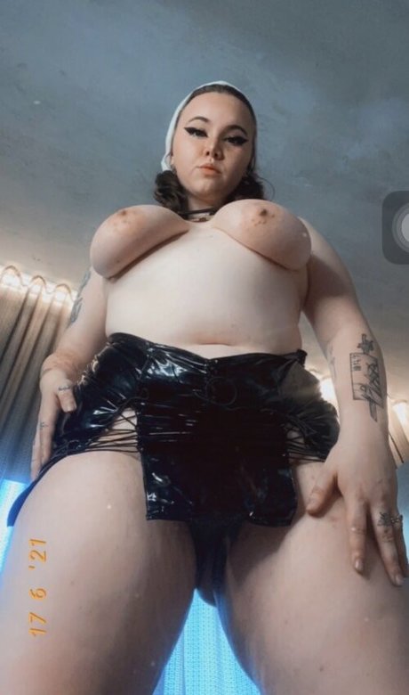 Rhawk3 beautiful model images