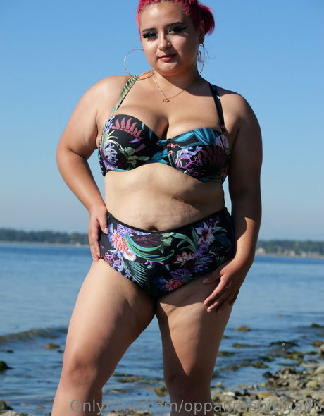 latina mom onlyfans beautiful photos