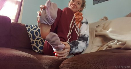 sativaskies naked actress pics