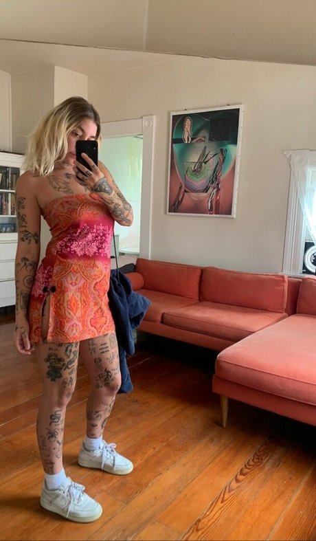 Velvetears Profile pic