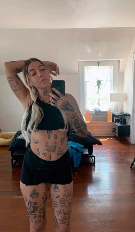 Velvetears pretty pornstar images