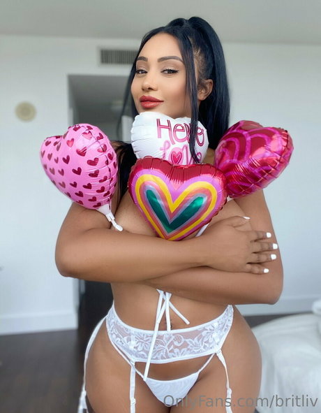 britliv model pretty picture