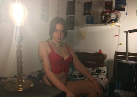 jadesylviya pretty actress images