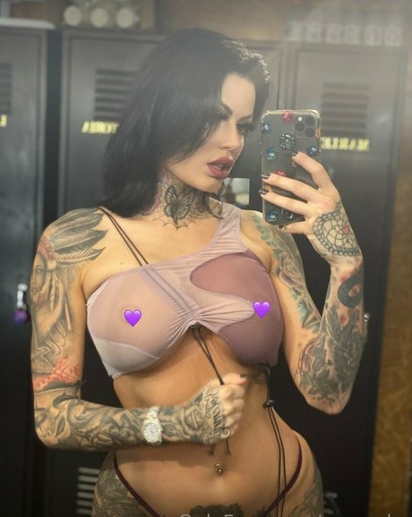 cearasky model pornographic photos