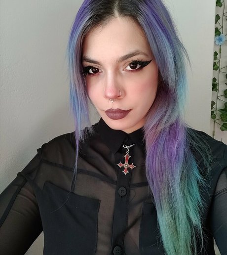 Megaptera nude actress galleries