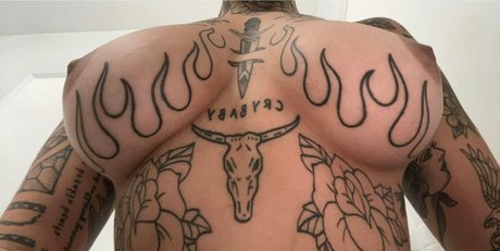 tiuhmariuh model pornographic photo