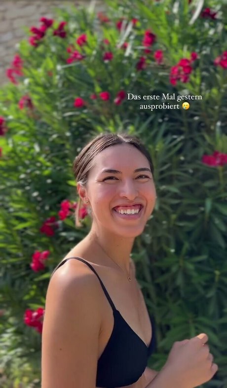 Shanti Tan nice pornstar img