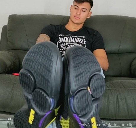 alatingiantclips star hd img