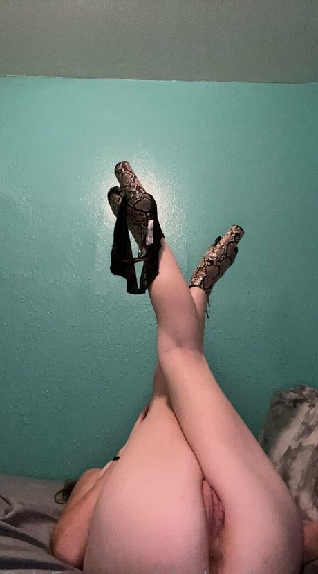 playboydropouttt star sexy pic