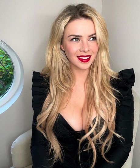 Scottish Murmurs ASMR star perfect picture