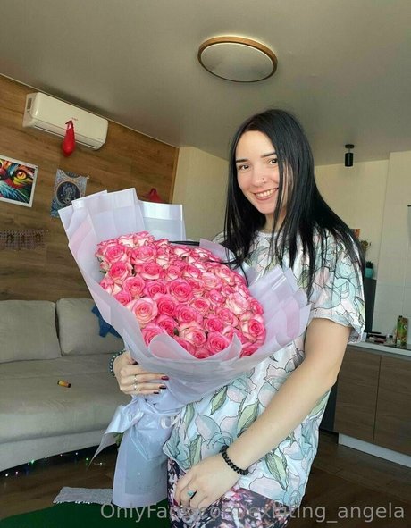 evelinaqueen sexy pornstar picture