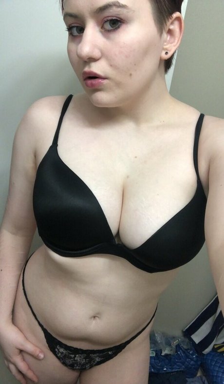 vivianablack model pornographic photo