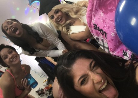 divinevenusvixen exclusive model gallery