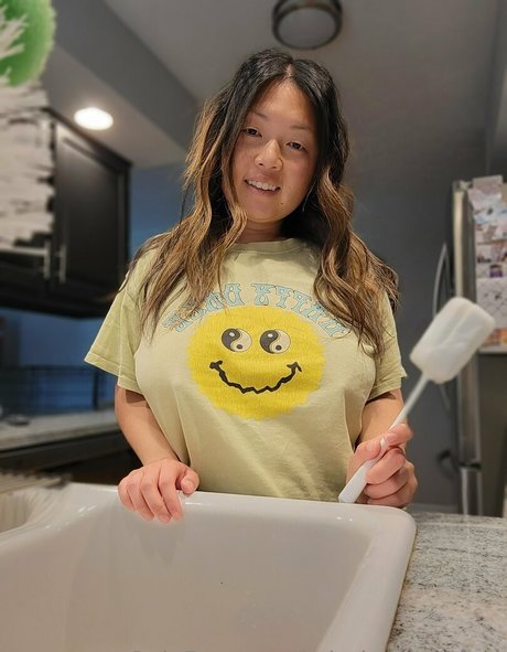 missjeeyungfree exclusive model pic