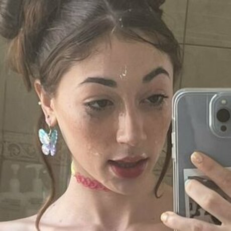 Tiana Blow naked pornstar gallery