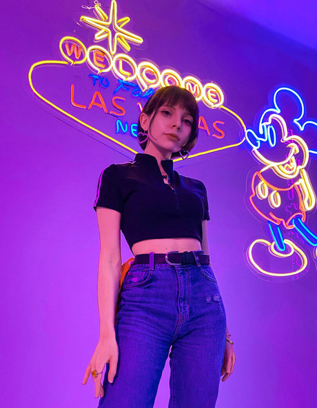 OwlLit nude actress pics