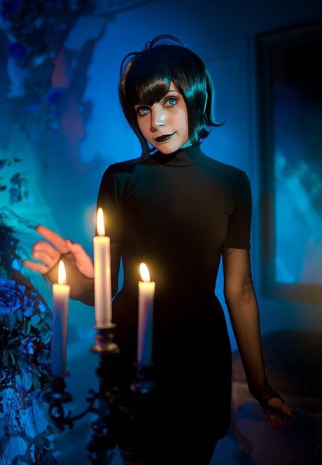 OwlLit hot model img