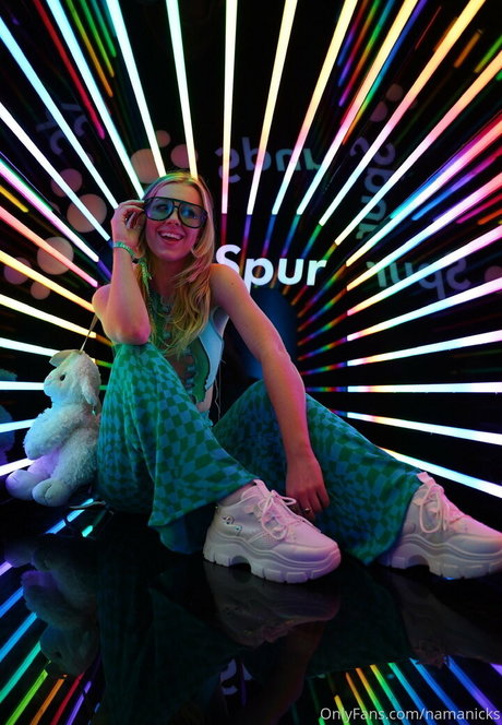 namanicks pornstar hot images