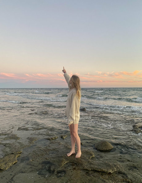 namanicks pretty model pic