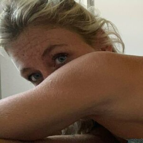 ita96elly star xxx photos