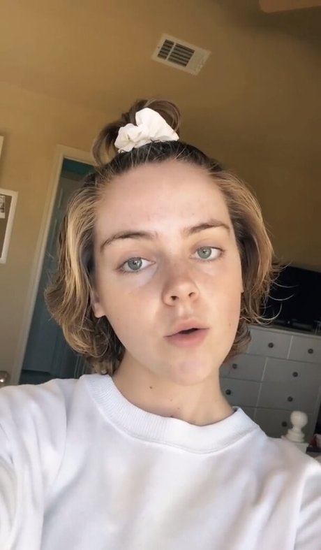 Lauren Mae model nice pic