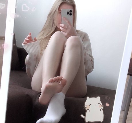 Xzwwass erotic model img