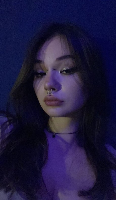 The slutty grunge exclusive star photos