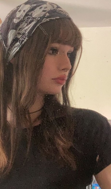 The slutty grunge nudes star pictures