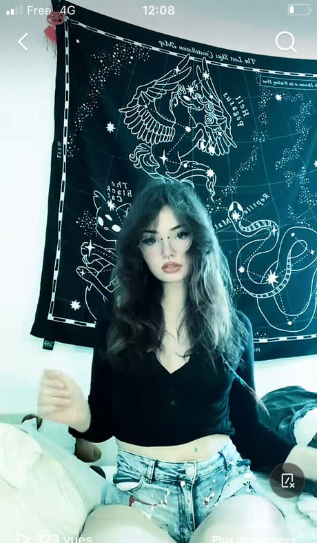 The slutty grunge art star images