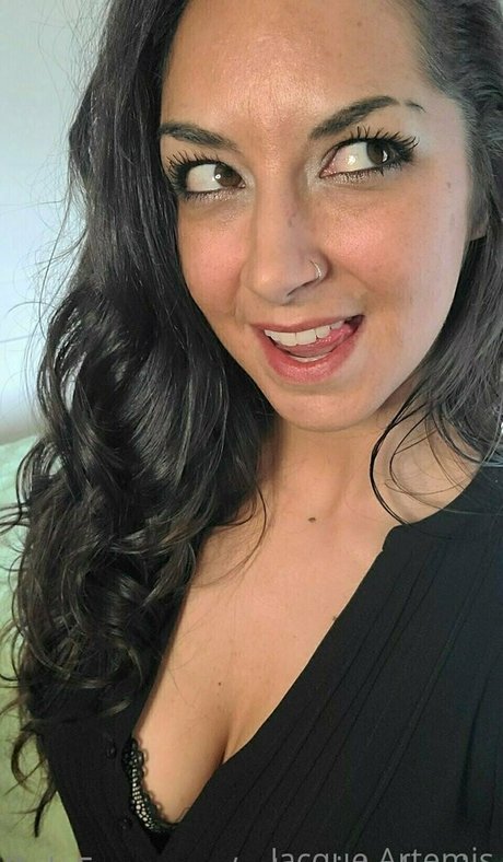 artemisbehaving erotic star gallery