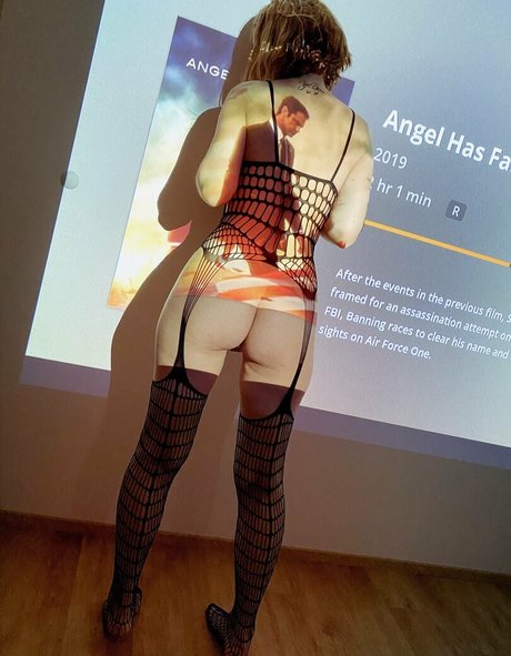 upbunni star nudes pictures