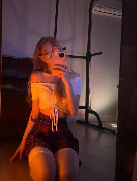 blonde trans onlyfans porno gallery