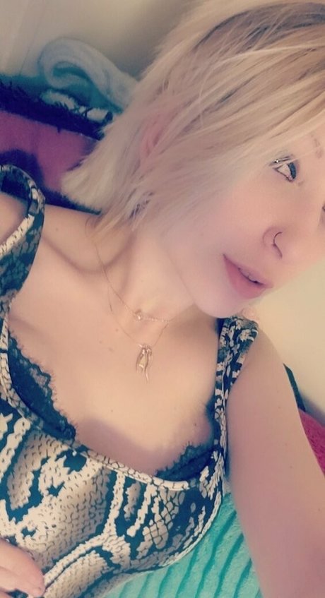 sofieyoungxxx model naked image