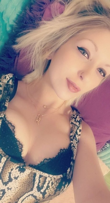 sofieyoungxxx perfect star picture