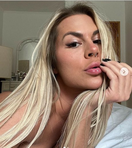 Zlata Shine_ pretty star archive