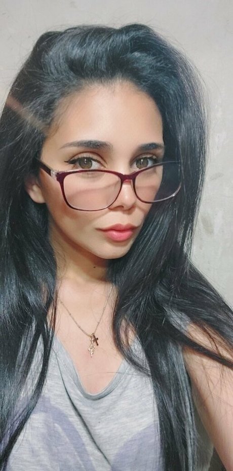 queenvcsext star beautiful photo